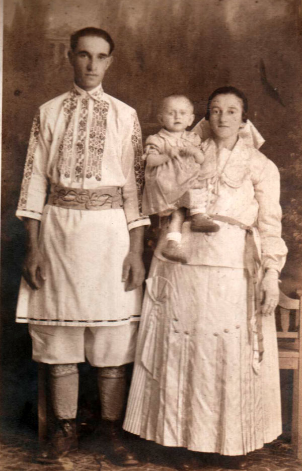 Familia-Coja-din-Ratisor---1939