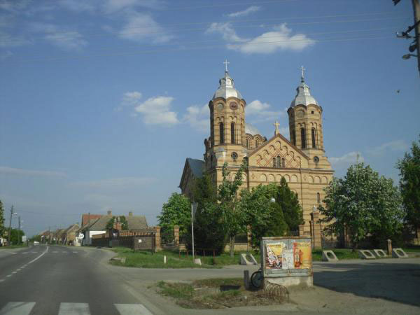Biserica ortodoxă română din Nicolinț